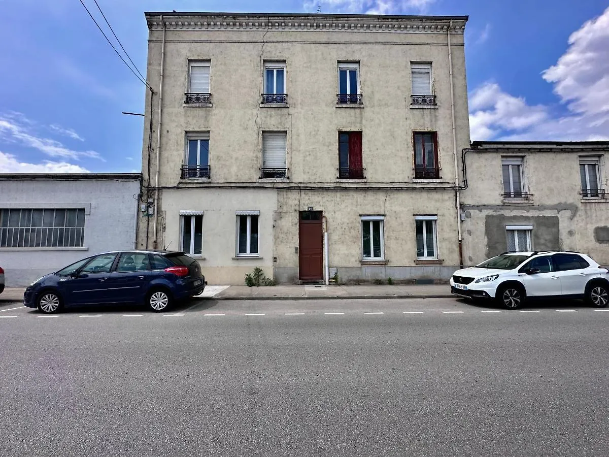 Parenthese Roanne Pierre Depierre Appartement