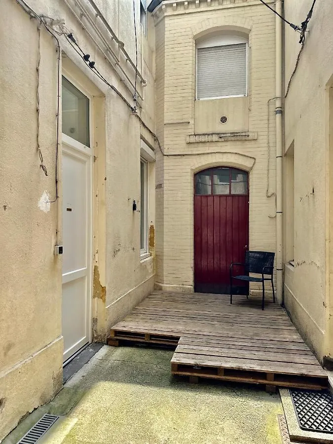Parenthese Roanne Pierre Depierre Apartment 0*,  France