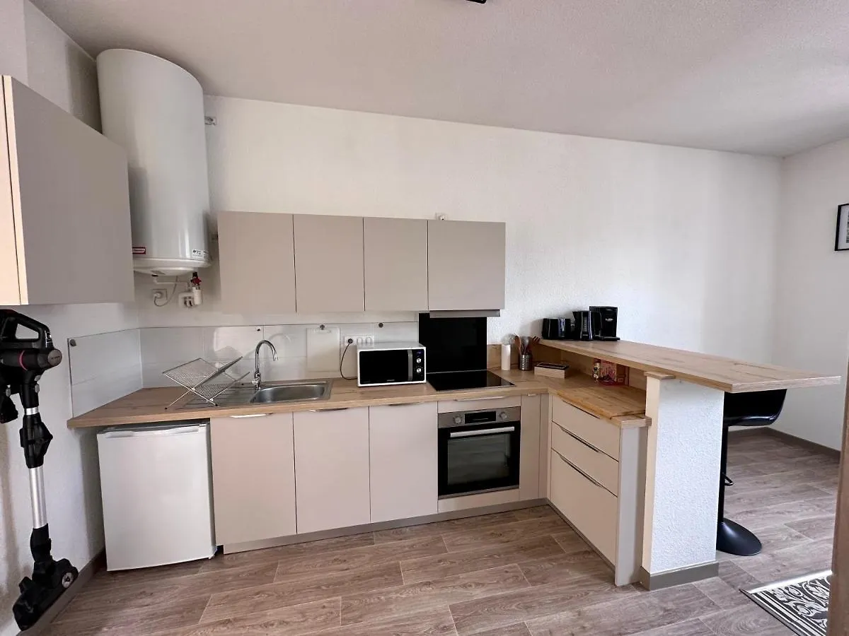 Parenthese Roanne Pierre Depierre Apartment France